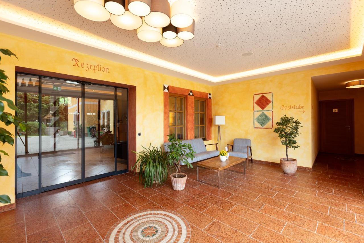 Ferienhotel Herzog نيوماركت ام والورسه المظهر الخارجي الصورة